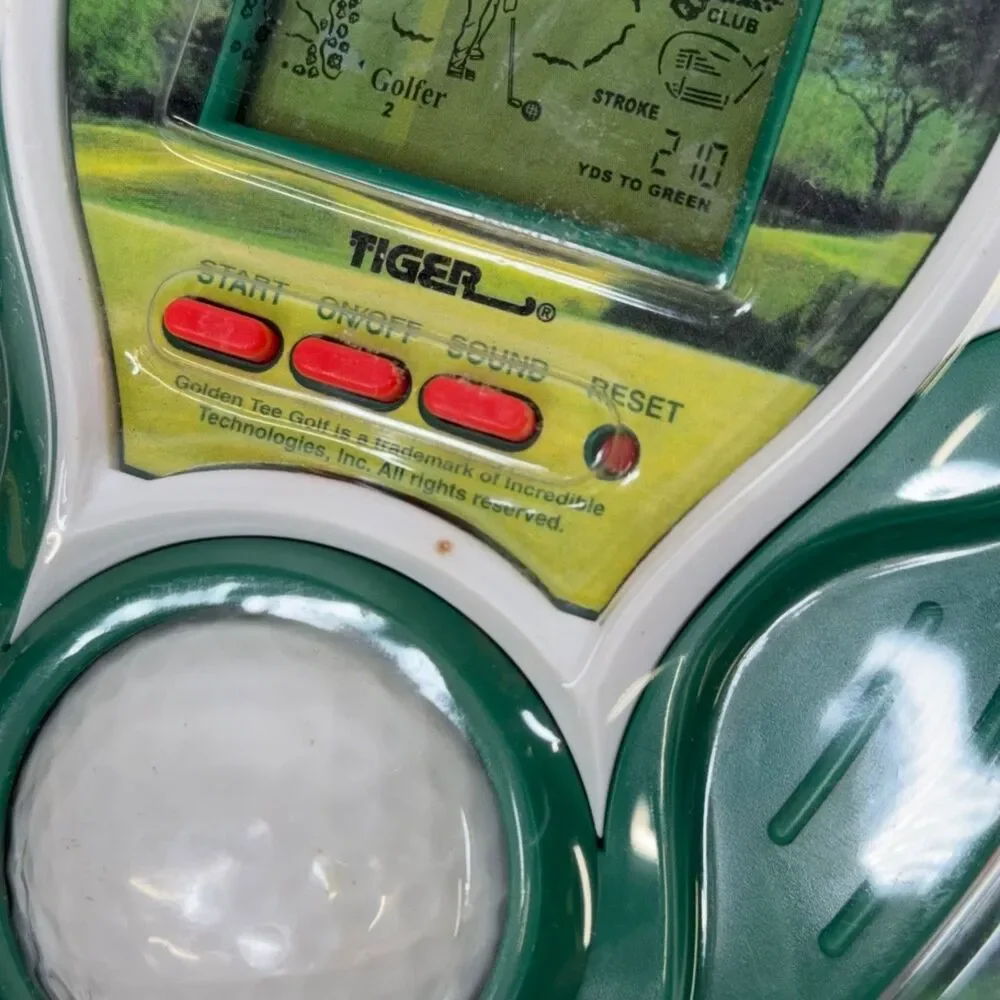 Vintage 1999 Tiger Sports Classic Golden Tee Golf Electronic Handheld Game NEW